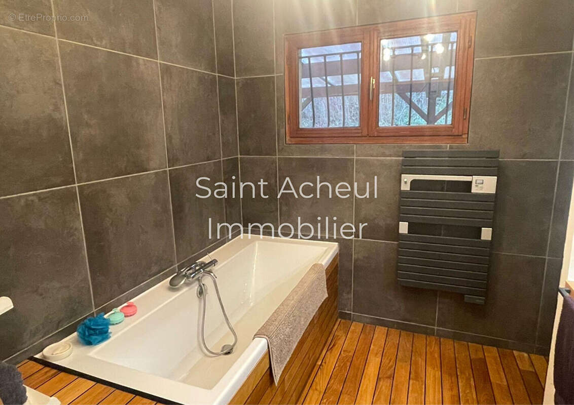 Maison à LAMOTTE-BREBIERE