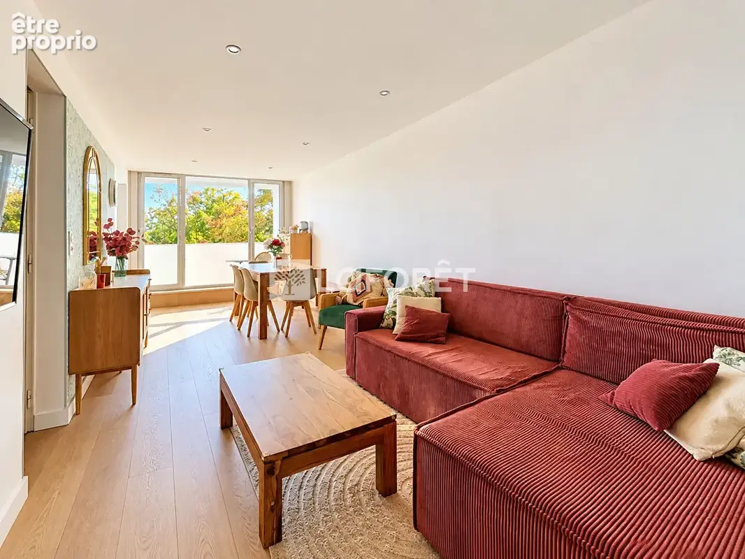 Caluire -margnolles -beau t4 de 74 m² avec balcon et vue panoramique ! - photo 4