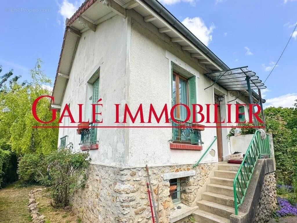 Maison à L&#039;HAY-LES-ROSES