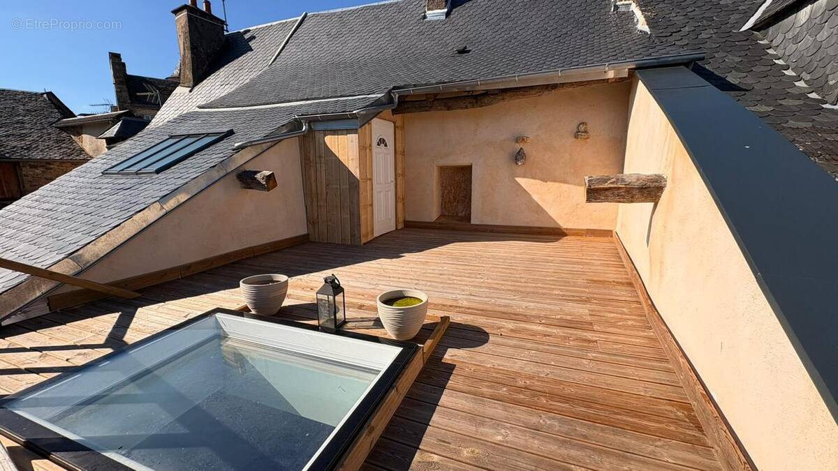 Maison à SAINT-COME-D'OLT