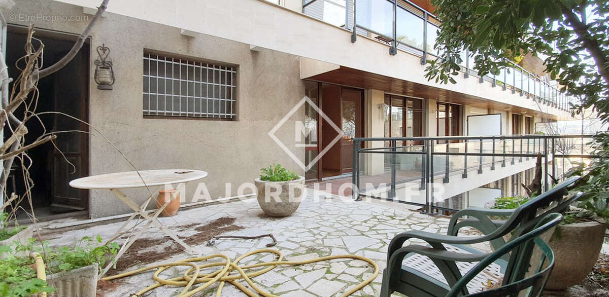 Appartement à MARSEILLE-8E