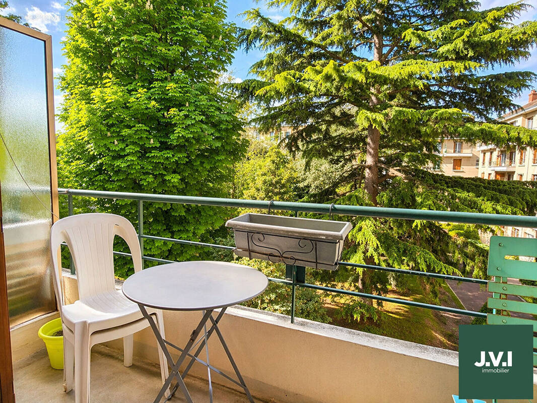 Appartement à ENGHIEN-LES-BAINS