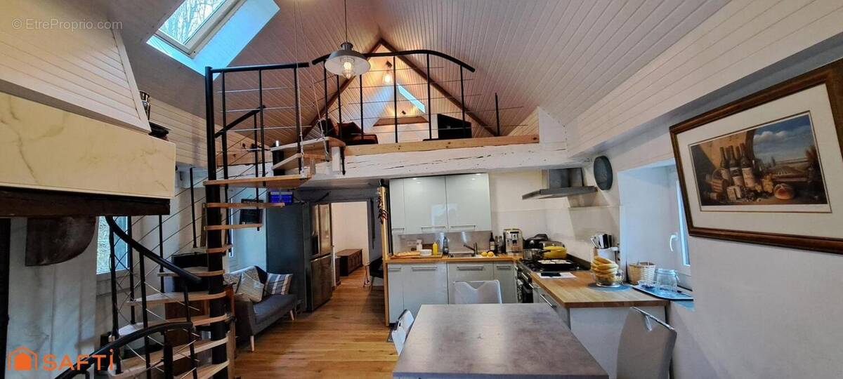 Photo 1 - Maison à ESCOT