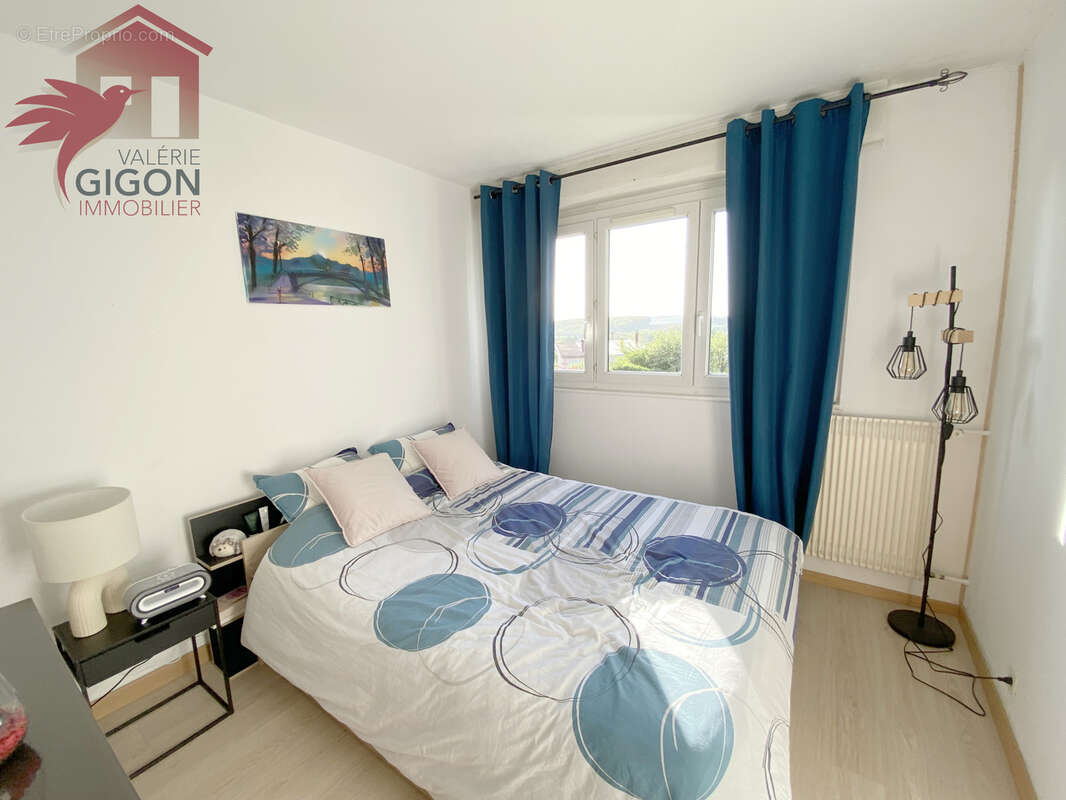 Appartement à GRAND-CHARMONT