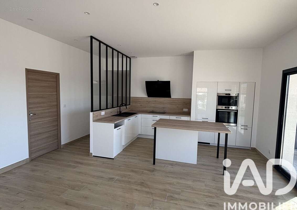 Photo 4 - Maison à GINESTAS