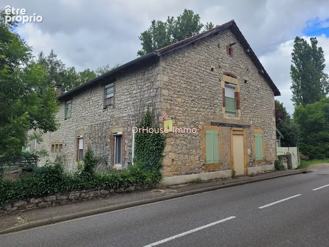 Maison 11 pièces 495 m² à vendre à Prayssac (46220) - photo 2