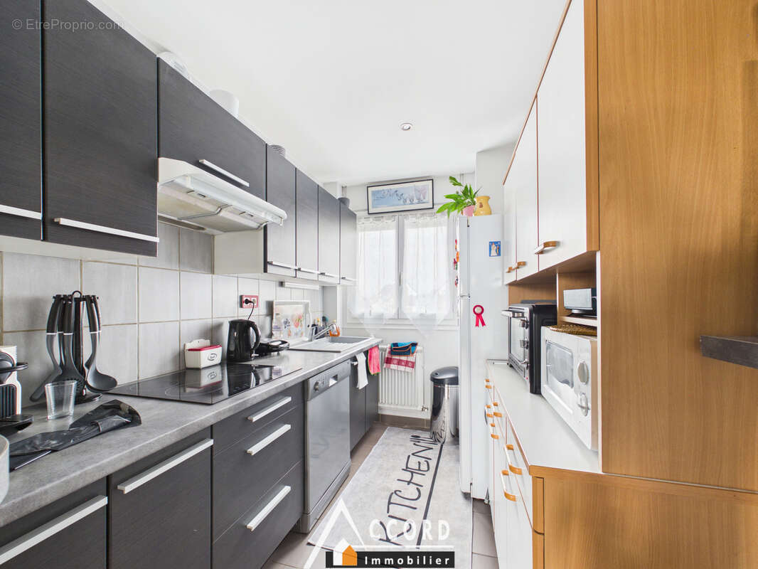 Appartement à SARTROUVILLE
