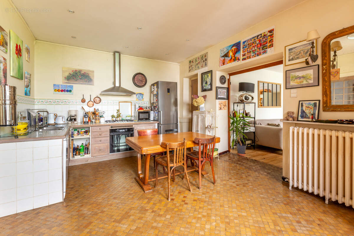 Centre ville Vienne - Belle maison bourgeoise 120 m2 - photo 8