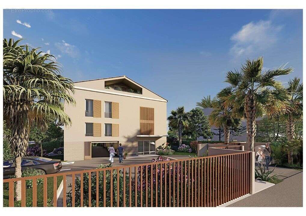 Appartement à SIX-FOURS-LES-PLAGES