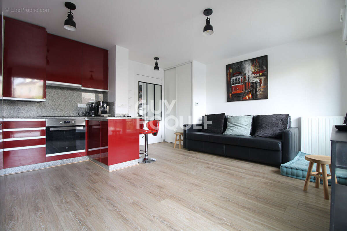 Appartement à BRIE-COMTE-ROBERT