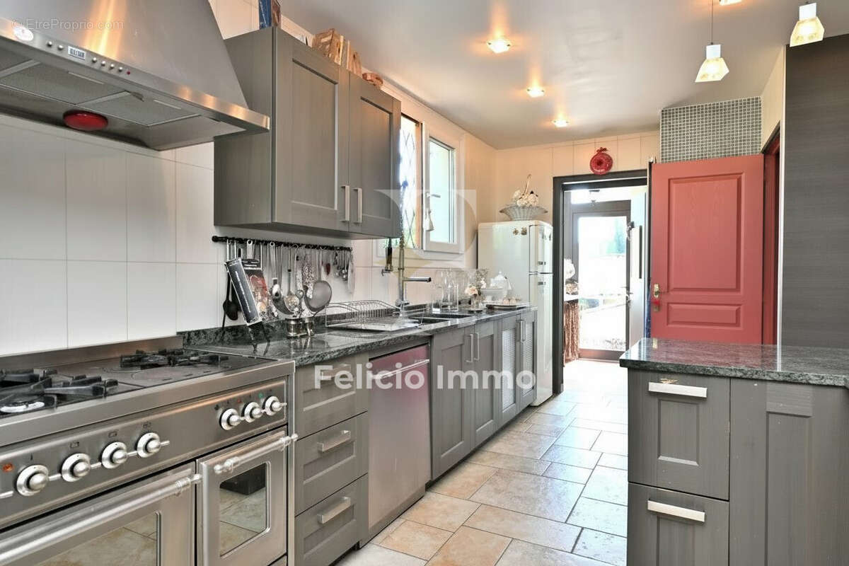 Maison à MOUGINS