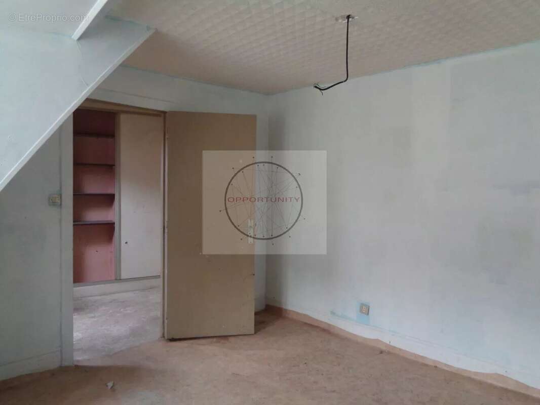 Appartement à LA FERTE-GAUCHER