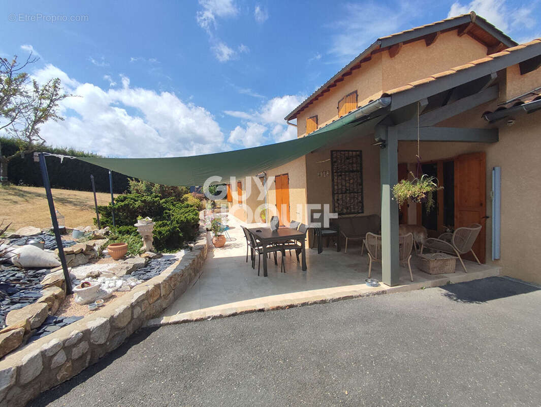 Maison à BOISSET-SAINT-PRIEST