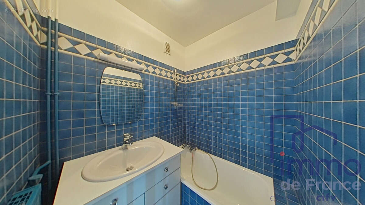 Appartement 57 m² à Saint-Etienne  - photo 6