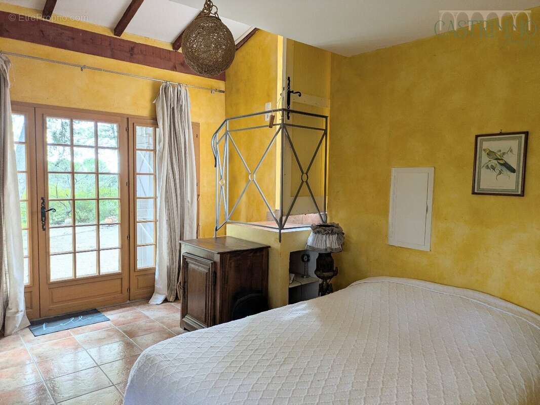 Maison à SAINT-MATHIEU-DE-TREVIERS