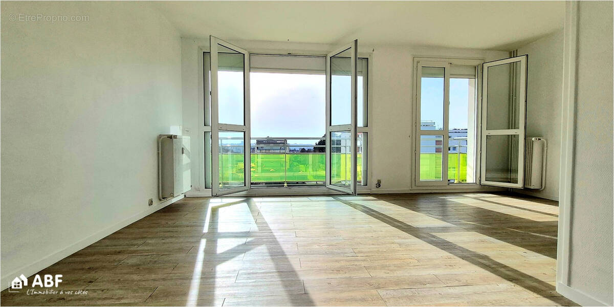 Appartement à GREGES