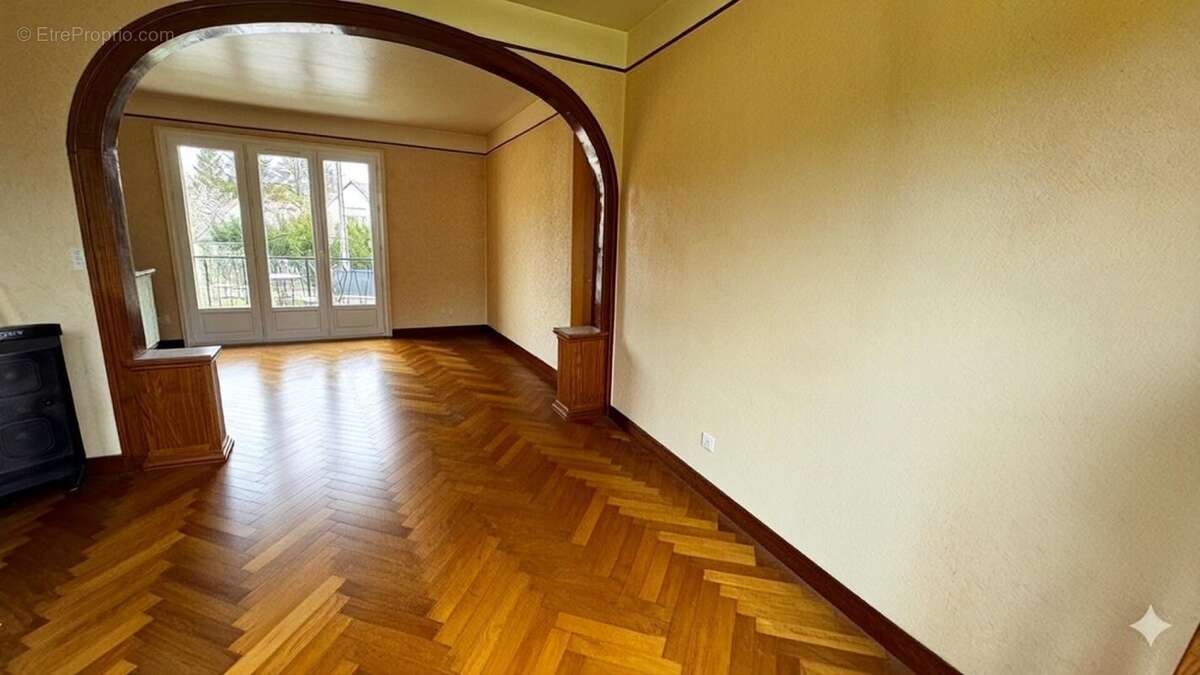 Grande maison 5 chambres + sous sol total - photo 7