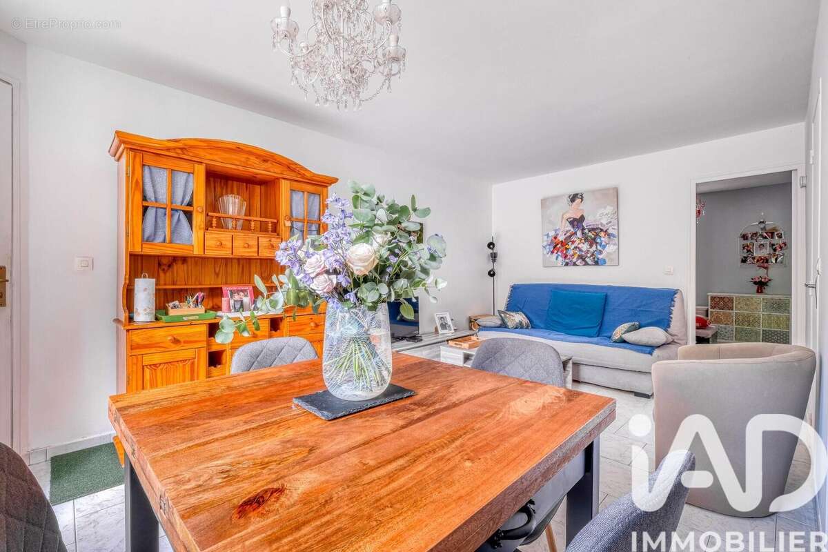 Photo 6 - Appartement à NEUFMOUTIERS-EN-BRIE