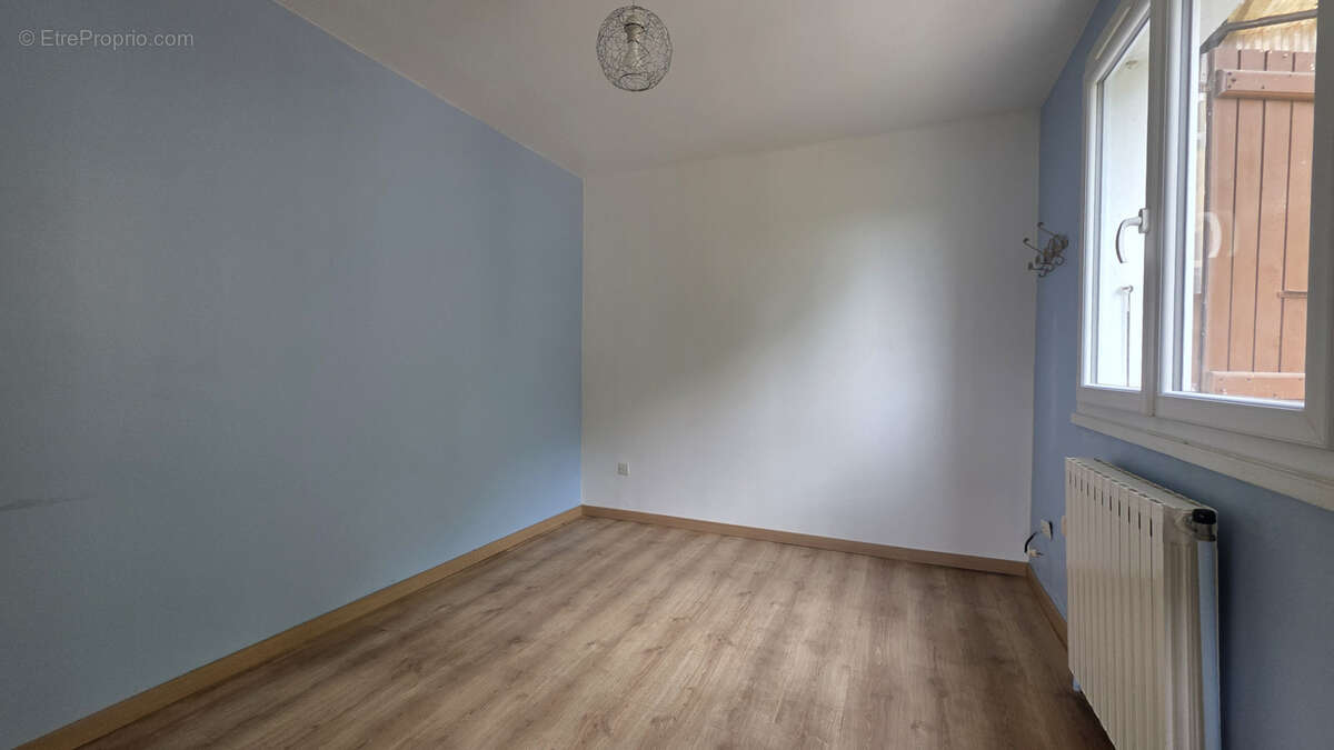 plain pied de 78 m2 sur plus de 6 000m2 de terrain - photo 11