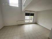 Appartement à BEAUZELLE