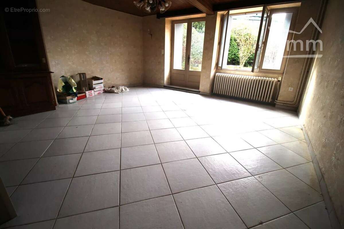 Maison à COUIZA