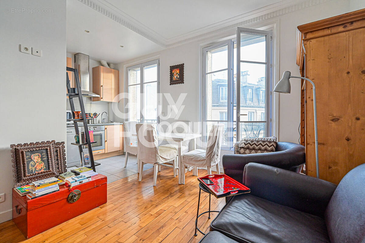 Appartement à PARIS-12E