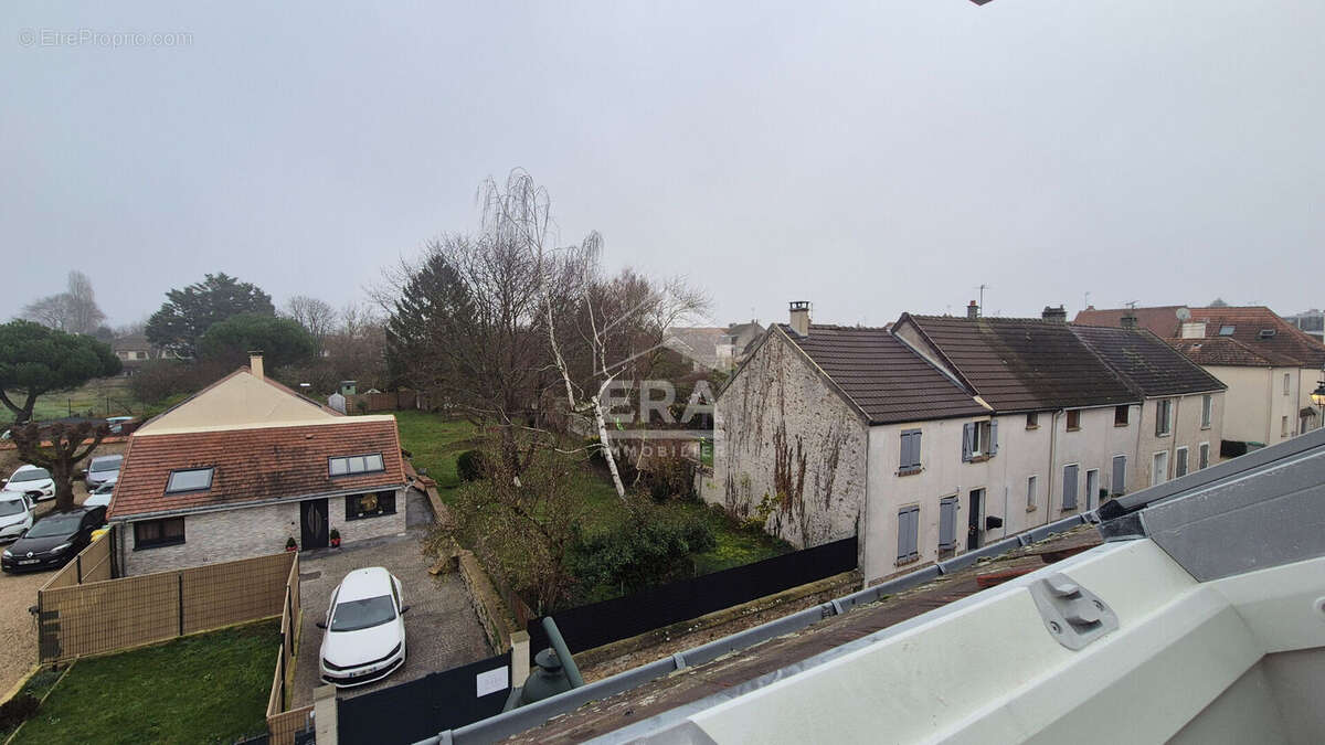 Appartement à GRISY-SUISNES