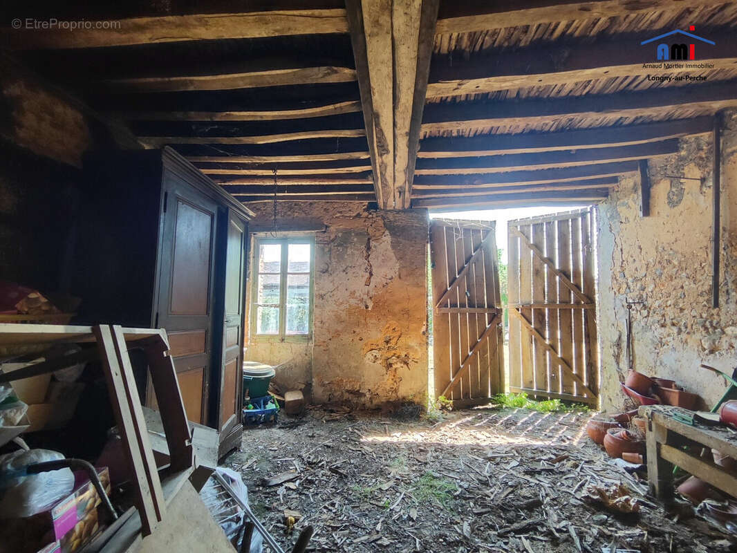 Maison à L'HOME-CHAMONDOT