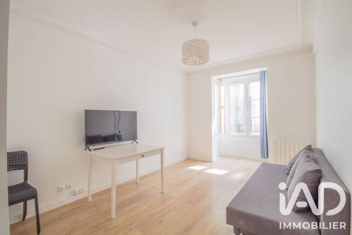 Photo 1 - Appartement à PARIS-16E