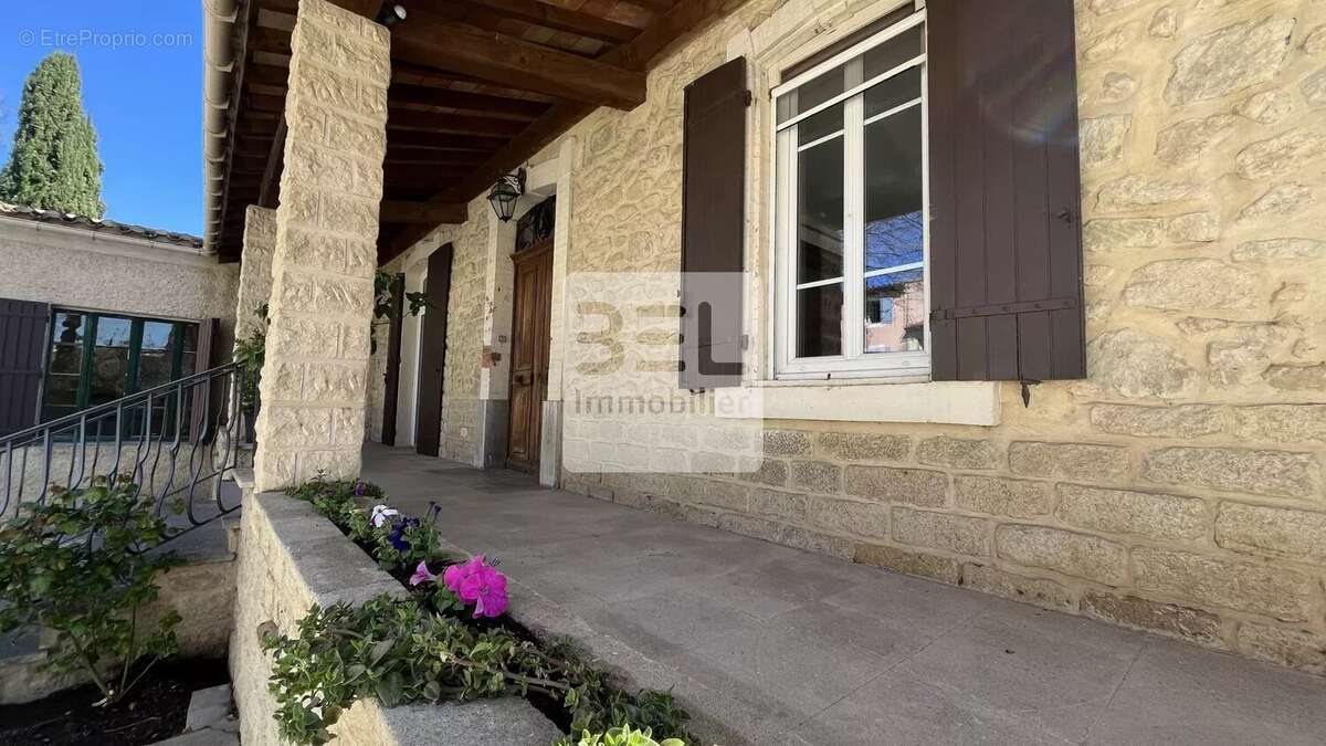 Maison à LORIOL-DU-COMTAT