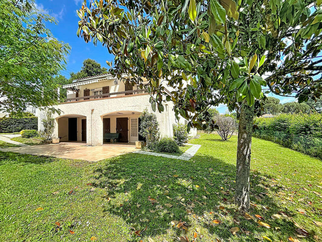 Maison à PRAYSSAC