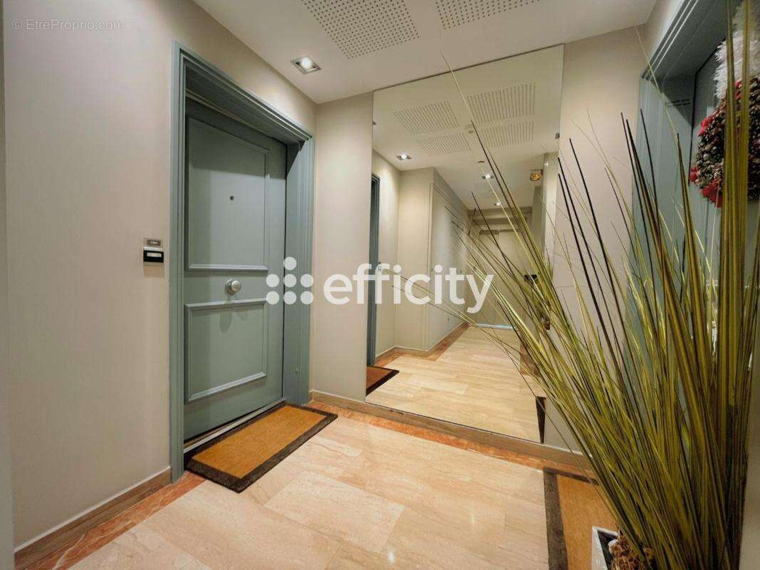 Appartement à LYON-6E