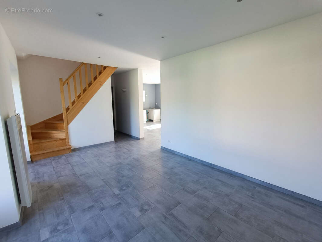 Maison à SANCERGUES