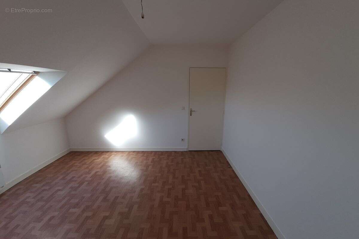 Maison à SOULAIRE-ET-BOURG