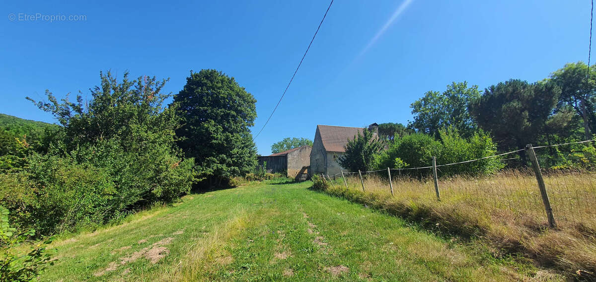 Maison à BLANQUEFORT-SUR-BRIOLANCE