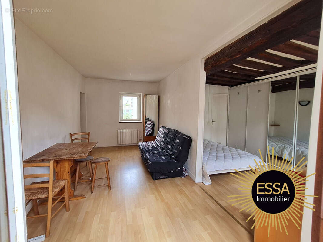 Appartement à CHAVILLE