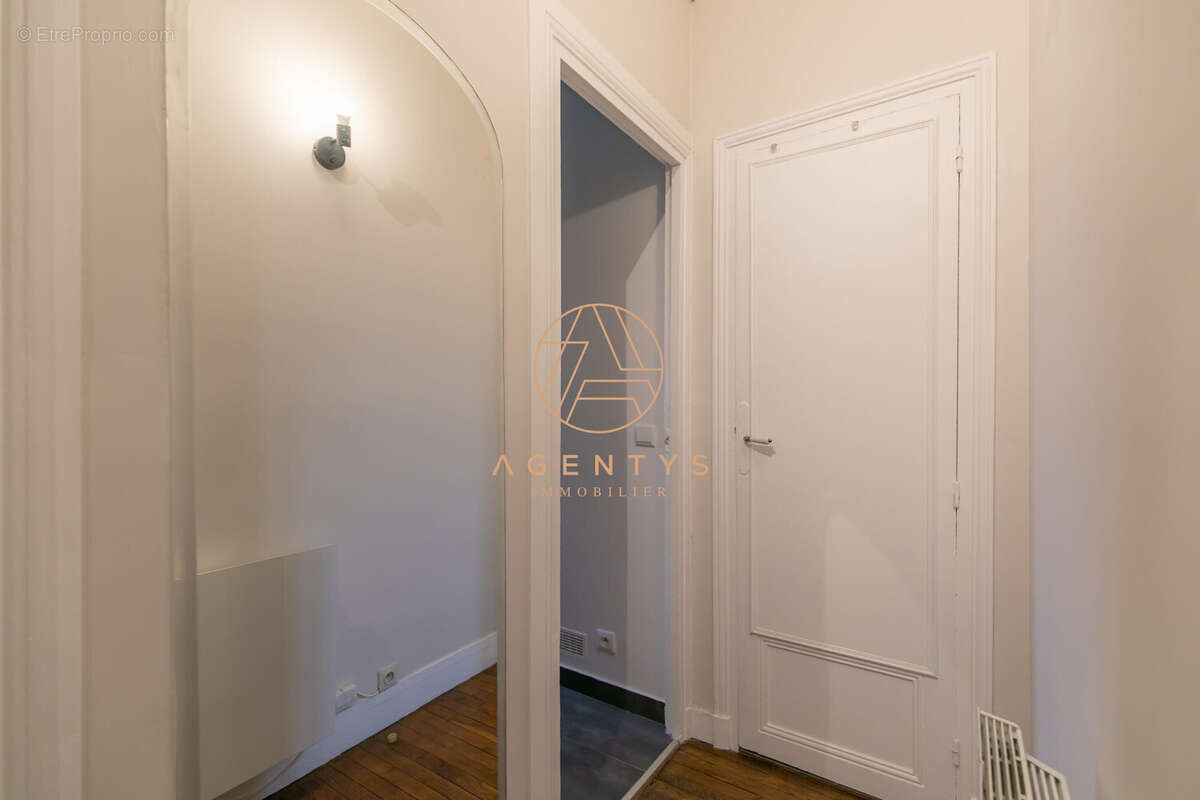 Appartement à SAINT-MAUR-DES-FOSSES