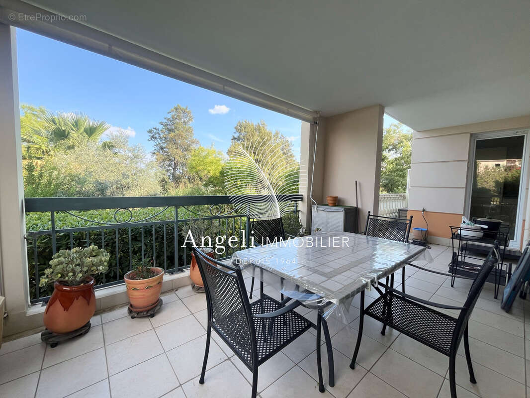 Appartement à FREJUS