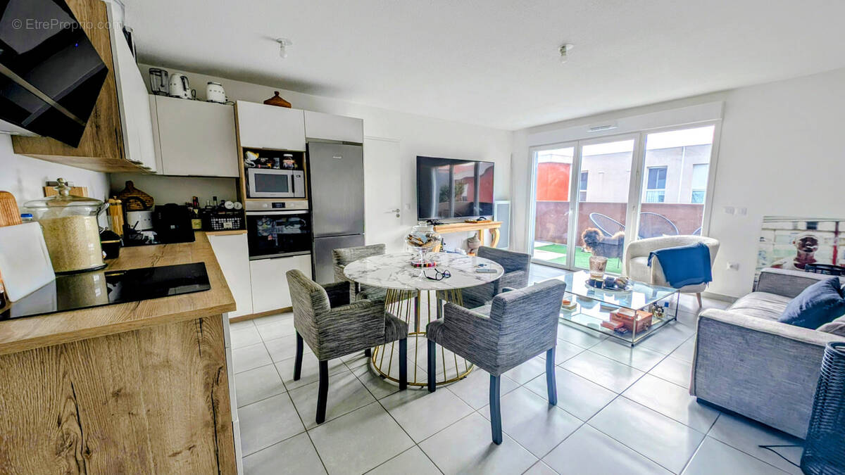 Appartement à CASTELNAU-LE-LEZ