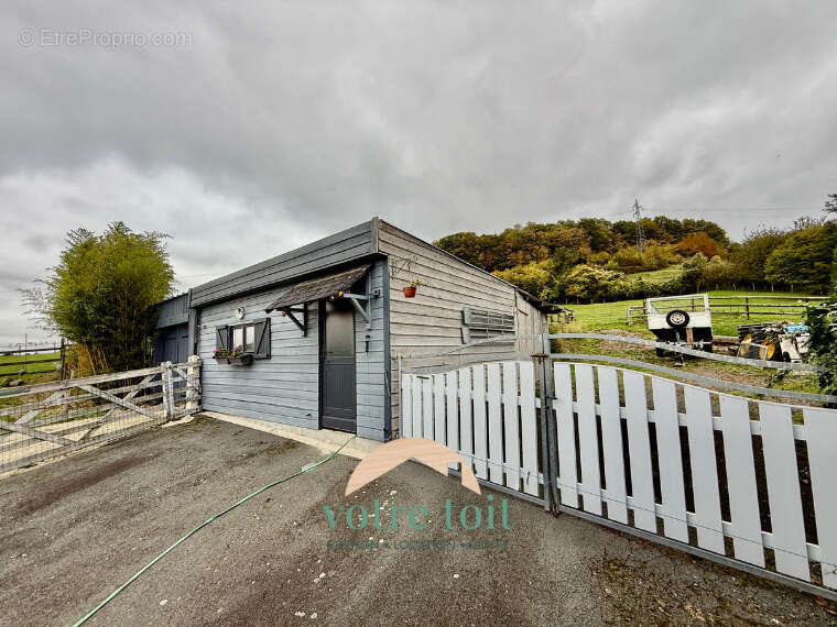 Maison à PONT-L'EVEQUE