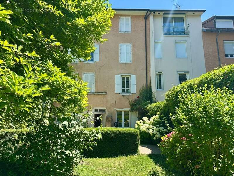 Appartement à NANTUA