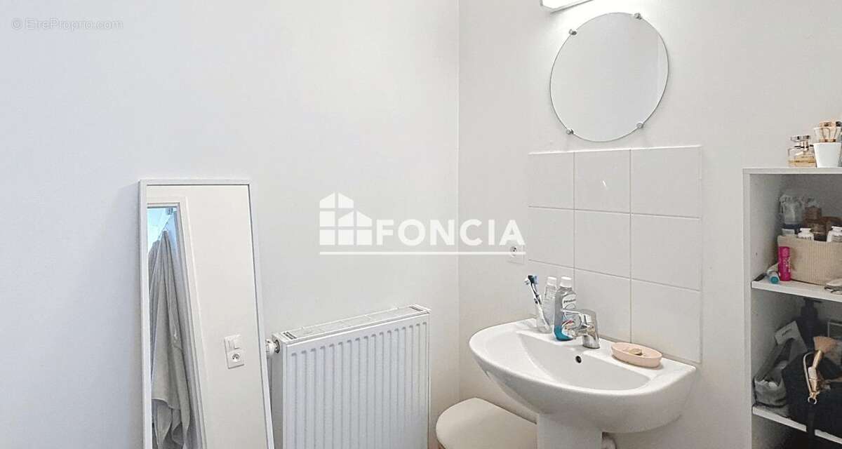 Appartement à COLOMBELLES