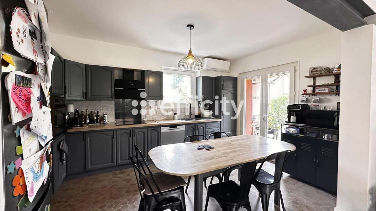 Maison 132 m² à Nyons  - photo 4
