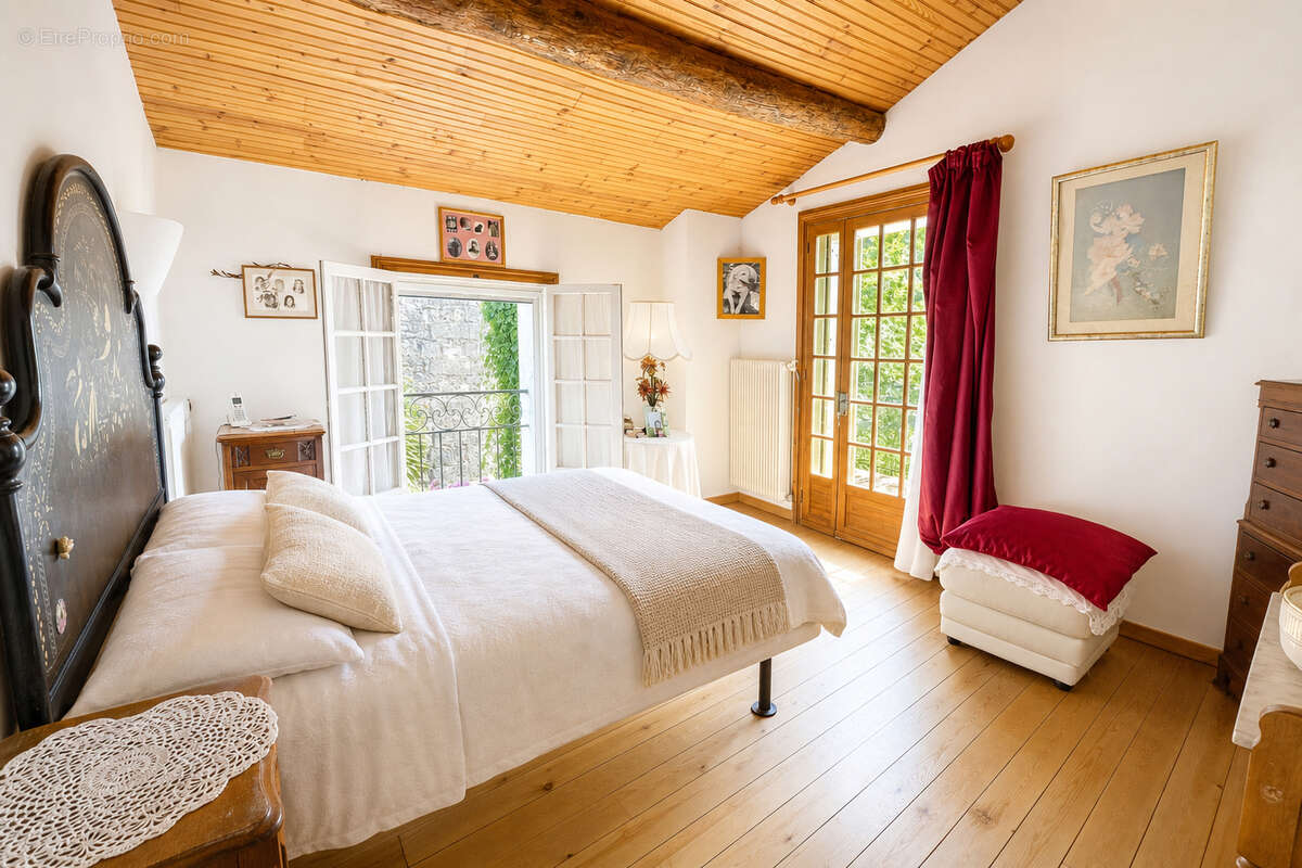 Maison de caractère au coeur de Lunel-Viel avec 813 m² de terrain - photo 10