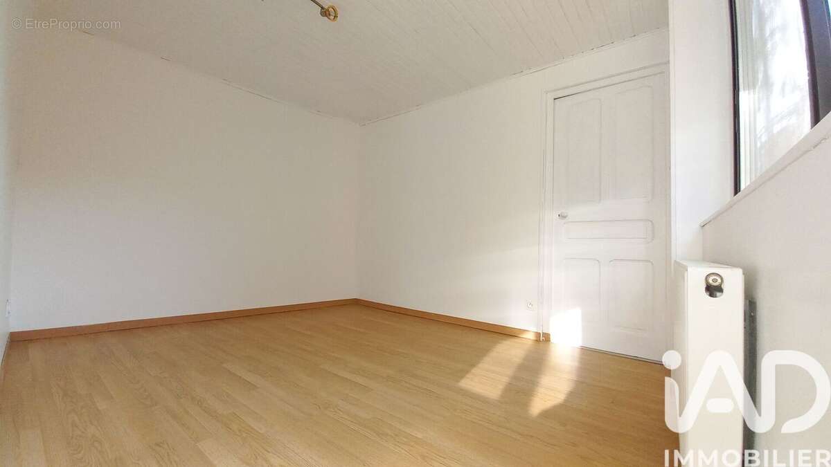 Photo 8 - Maison à BOURG-ARGENTAL