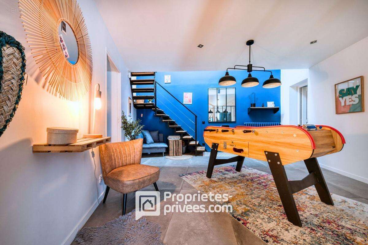 Maison à FONTENAY-LES-BRIIS