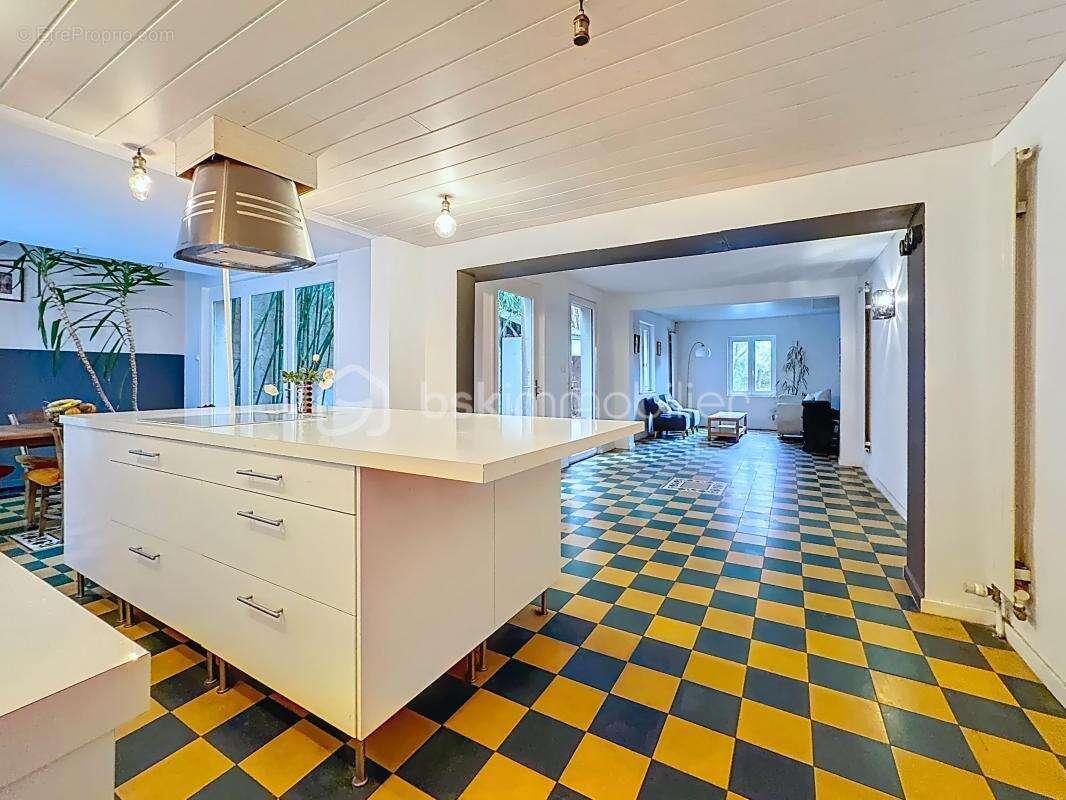 Maison à SAINT-EGREVE