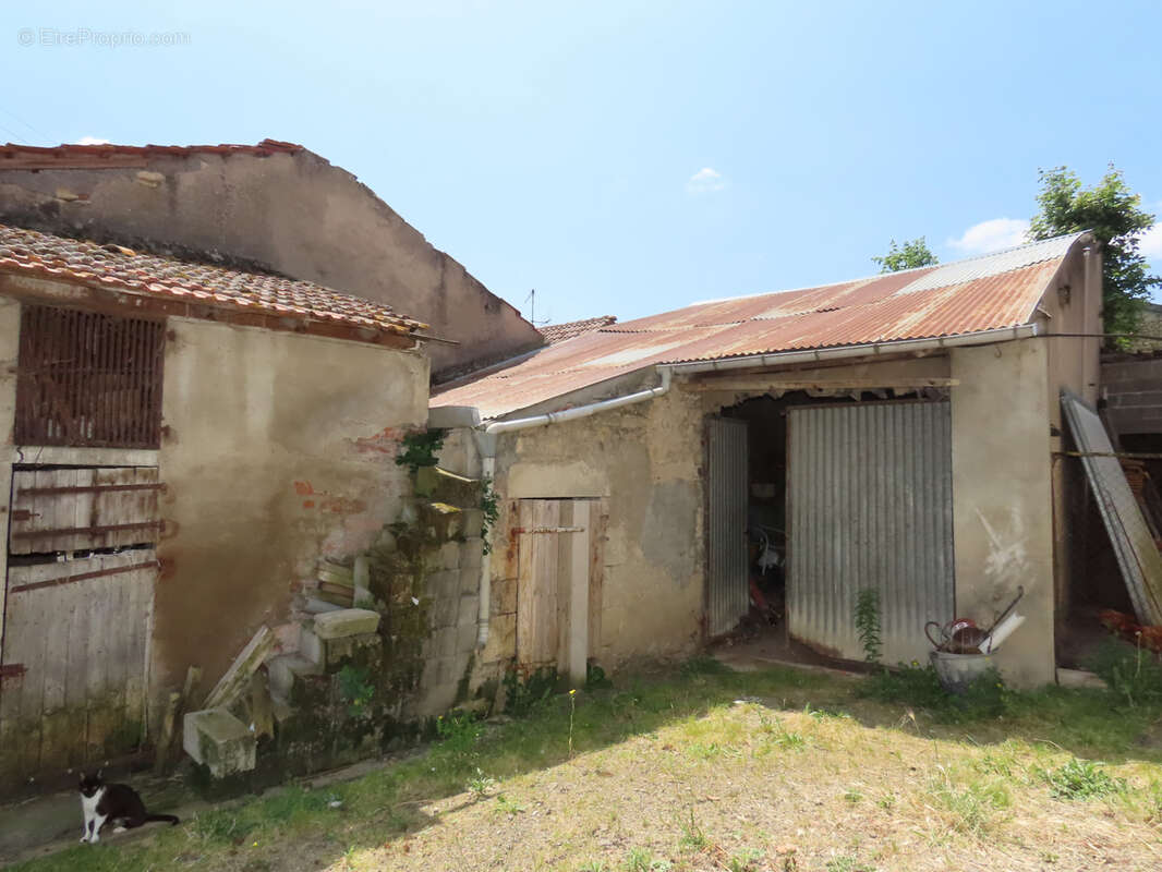 Maison 66 m² à Gannat  - photo 8
