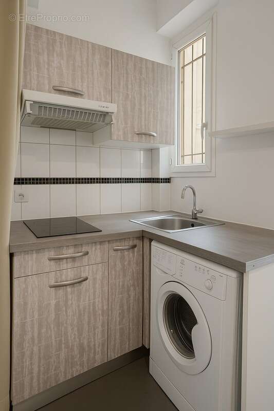 T2 de 20 m² – Rez-de-chaussée – Vendu loué – Métro 4 Chemins (Aubervilliers) - photo 2