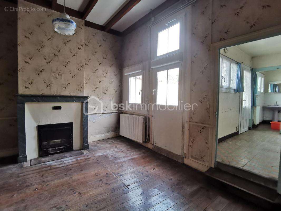 Maison à SAUZE-VAUSSAIS